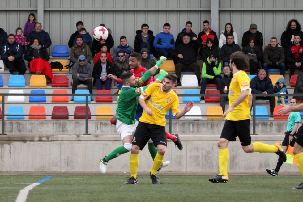 Tercera División - Tarazona vs. Ejea.
