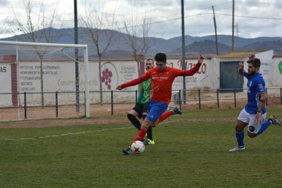 Tercera División - Cariñena vs. Caspe.