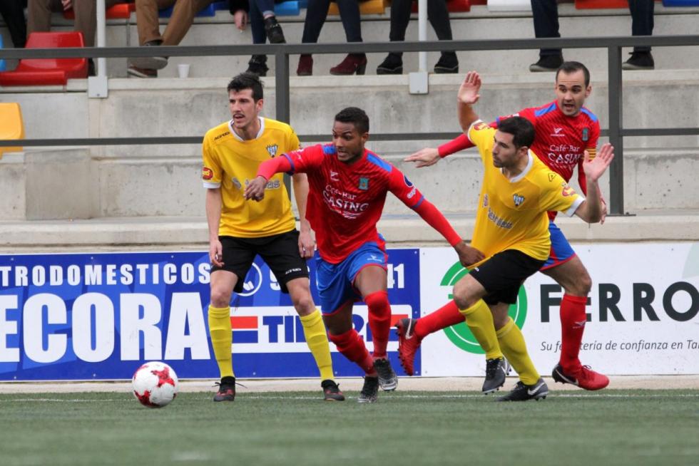 Tercera División - Tarazona vs. Ejea.