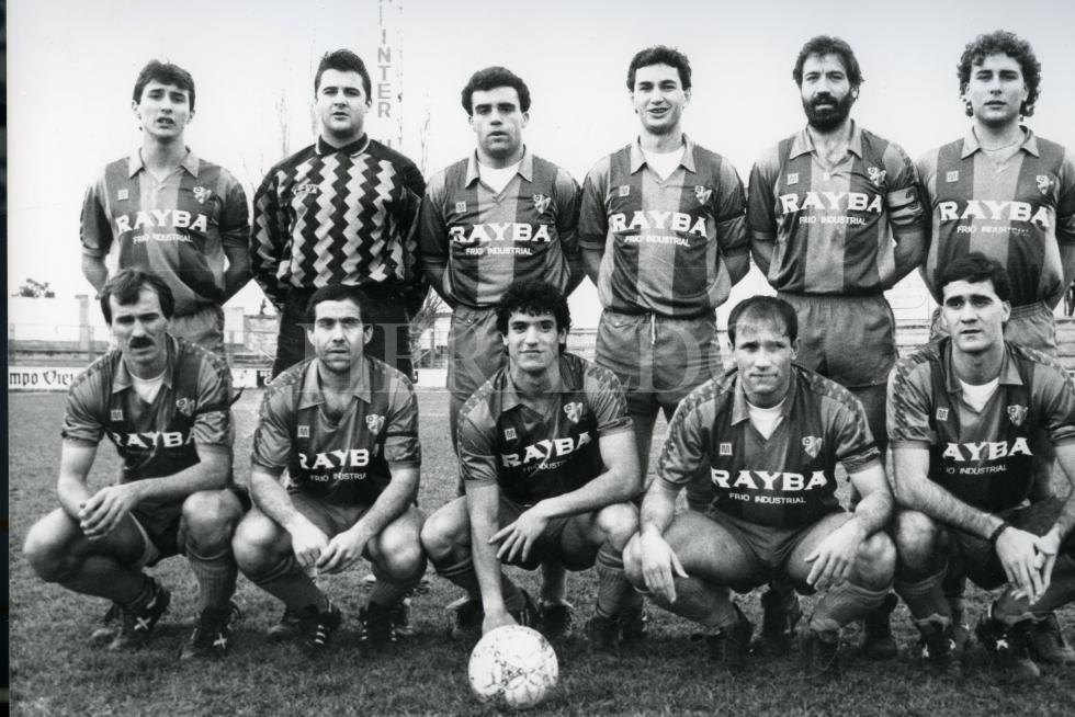 Once inicial de la SD Huesca en un partido de la temporada 89-90 | Fernando Paules