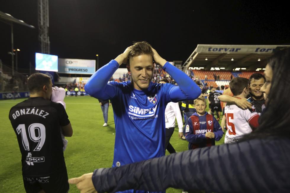 La SD Huesca en Primera: Las mejores fotografías de un partido histórico