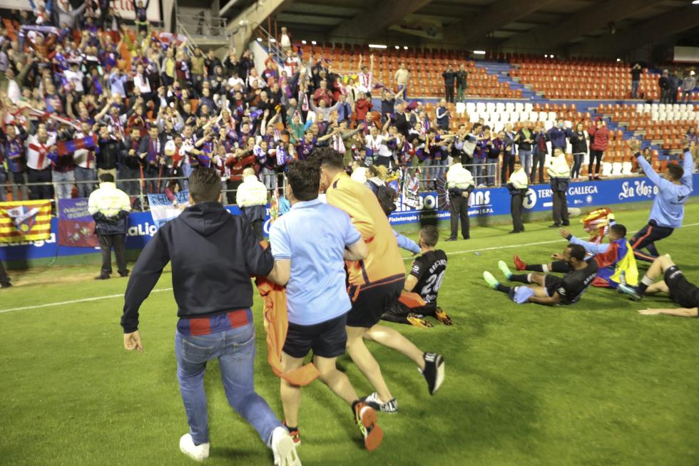 La SD Huesca en Primera: Las mejores fotografías de un partido histórico