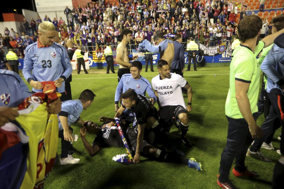 La SD Huesca en Primera: Las mejores fotografías de un partido histórico