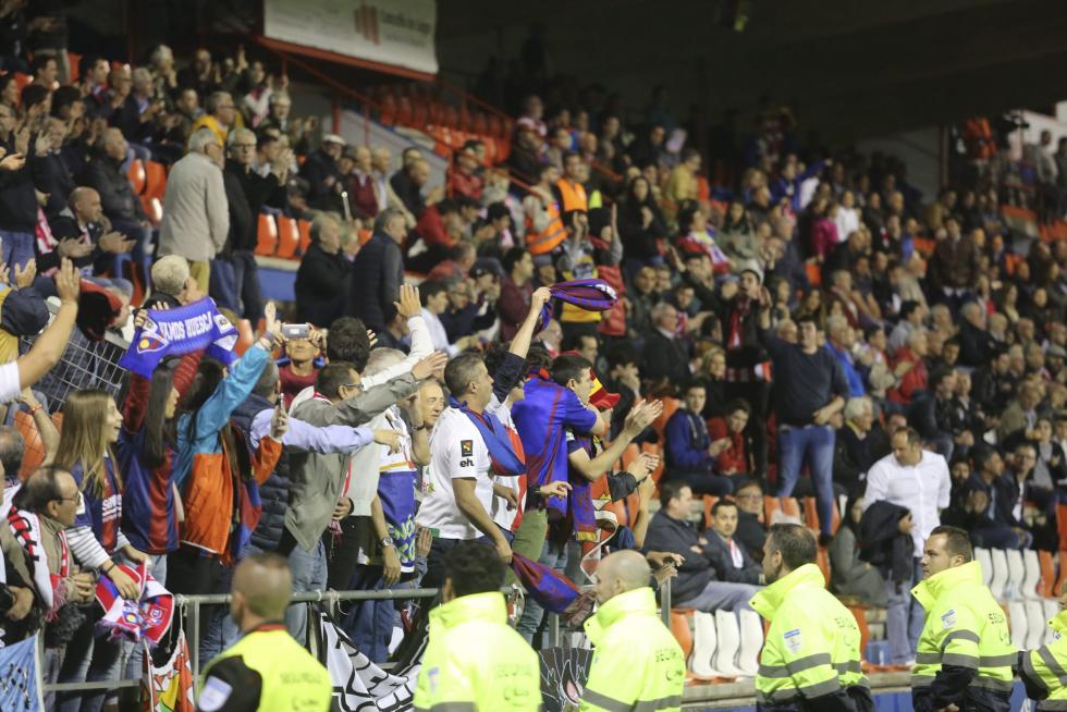 La SD Huesca en Primera: Las mejores fotografías de un partido histórico