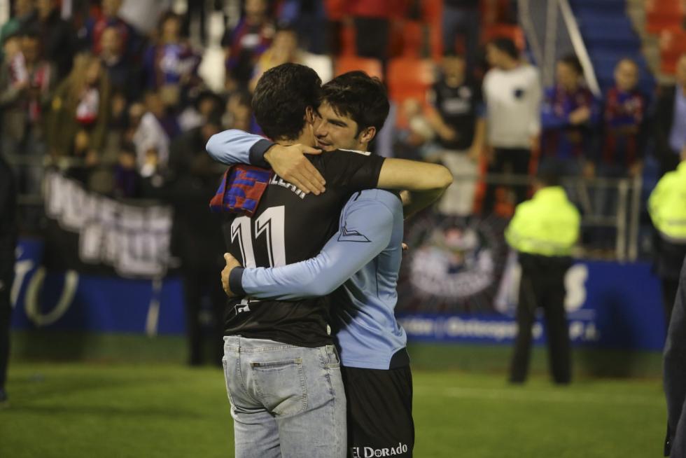 La SD Huesca en Primera: Las mejores fotografías de un partido histórico