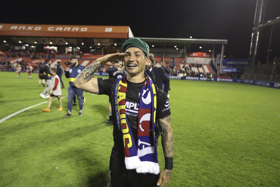 La SD Huesca en Primera: Las mejores fotografías de un partido histórico