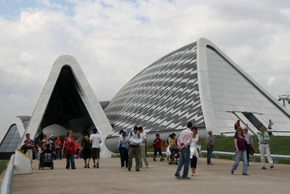 Entrada al Pabellón Puente