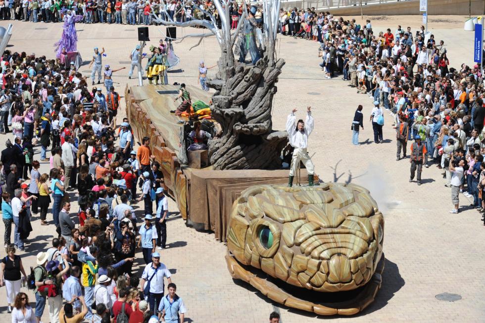 Cabalgata diaria del Circo del Sol