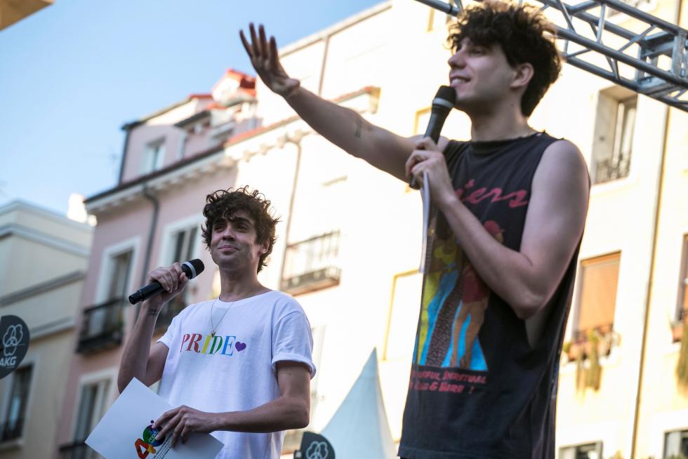 Las calles de Madrid se llenan de colorido en el desfile del Orgullo