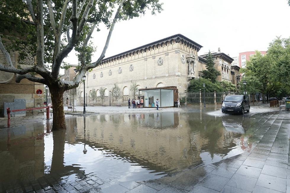 Tormenta de viento y granizo en Zaragoza