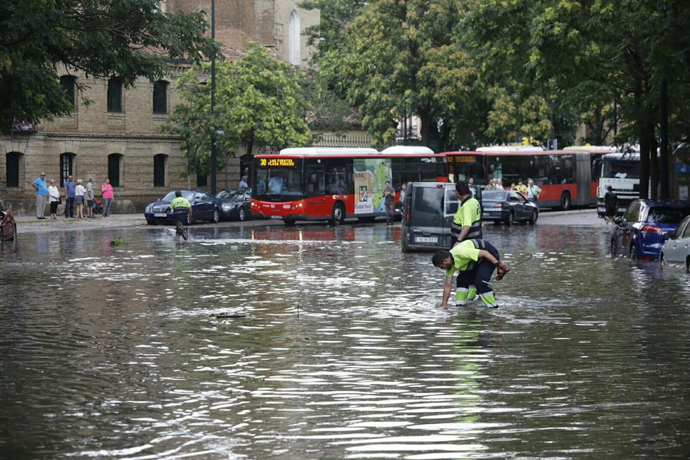 Tormenta de viento y granizo en Zaragoza