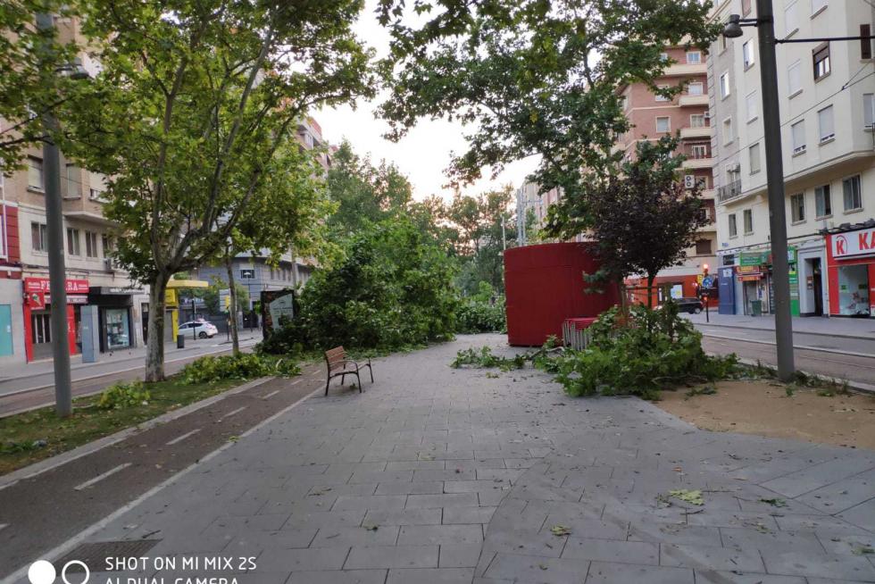 Efectos de la tromba en Zaragoza
