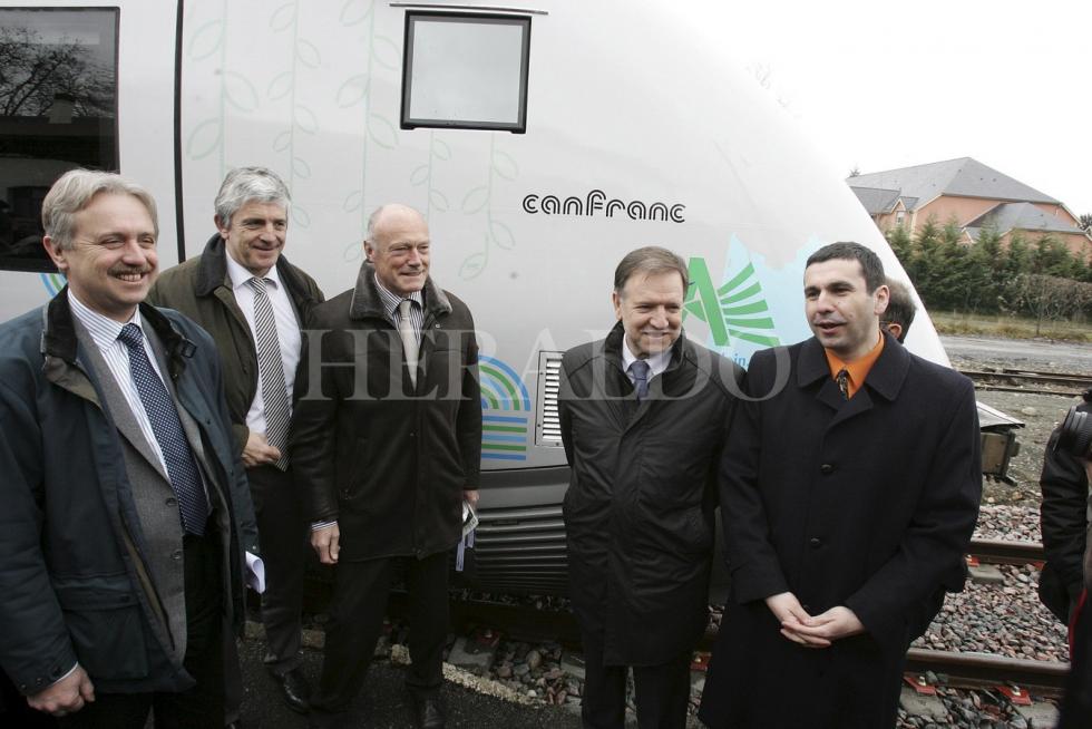 Inauguración en Olorón del tren Pau - Olorón el 17 de febrero de 2011.