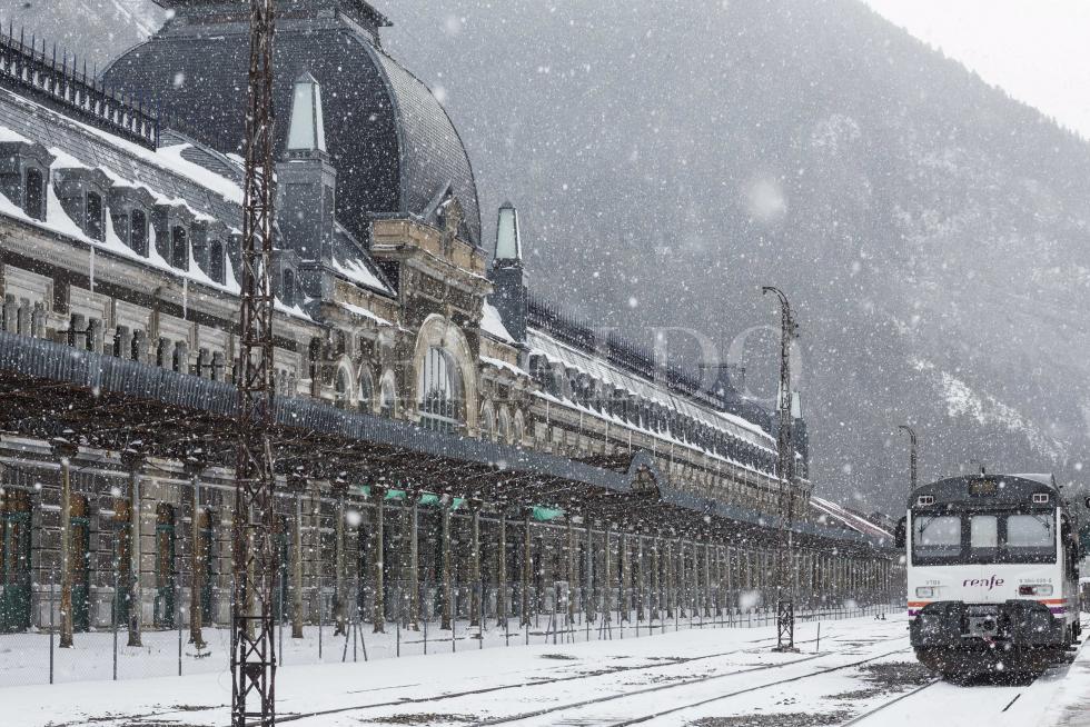 Vista de la estación de Canfranc en marzo de 2018