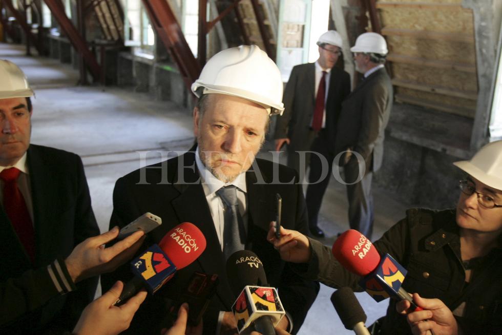 Visita a las obras de la estación de tren de Canfranc en 2009 y presentación de la nueva estación. Marcelino Iglesias, entonces presidente aragonés.