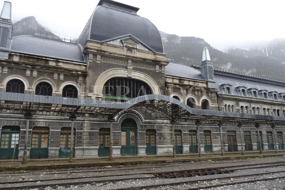 Vista de la estación de Canfranc en 2013