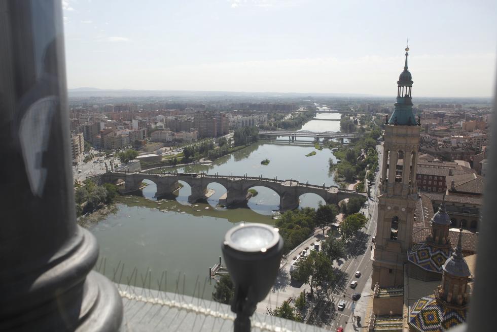 Vistas desde el ascensor de subida a la Torre. En verano se puede subir de lunes a domingo de 10.00 a 14.00 y de 16.00 a 20.00. Cuesta 3 euros por persona. Niños hasta 9 años, gratis