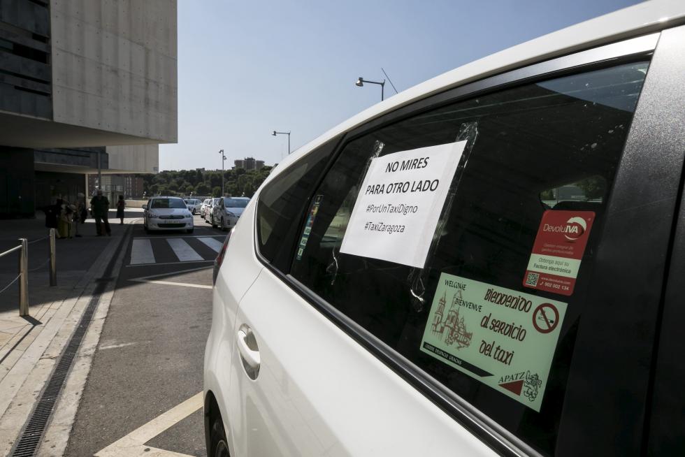 Huelga de taxistas en Zaragoza