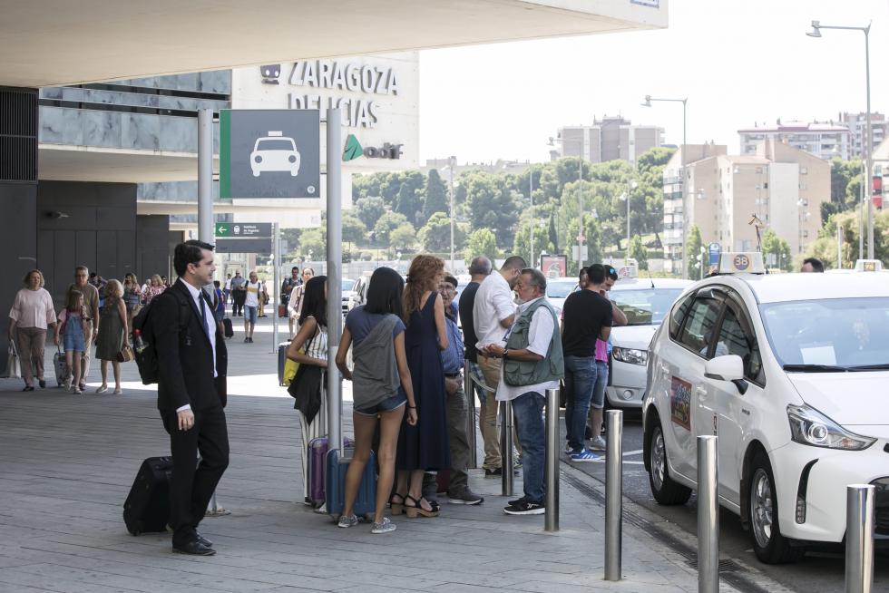 Huelga de taxistas en Zaragoza