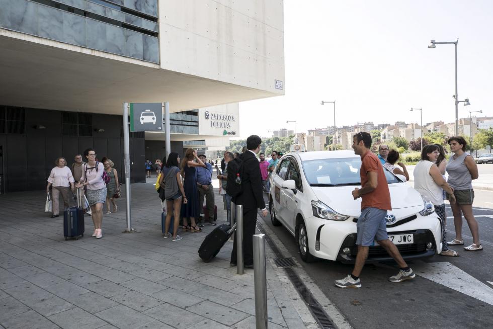 Huelga de taxistas en Zaragoza