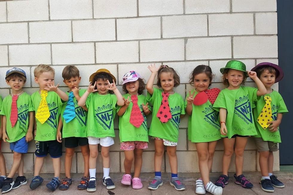 Los niños disfrutan en los diferentes campus deportivos en Helios