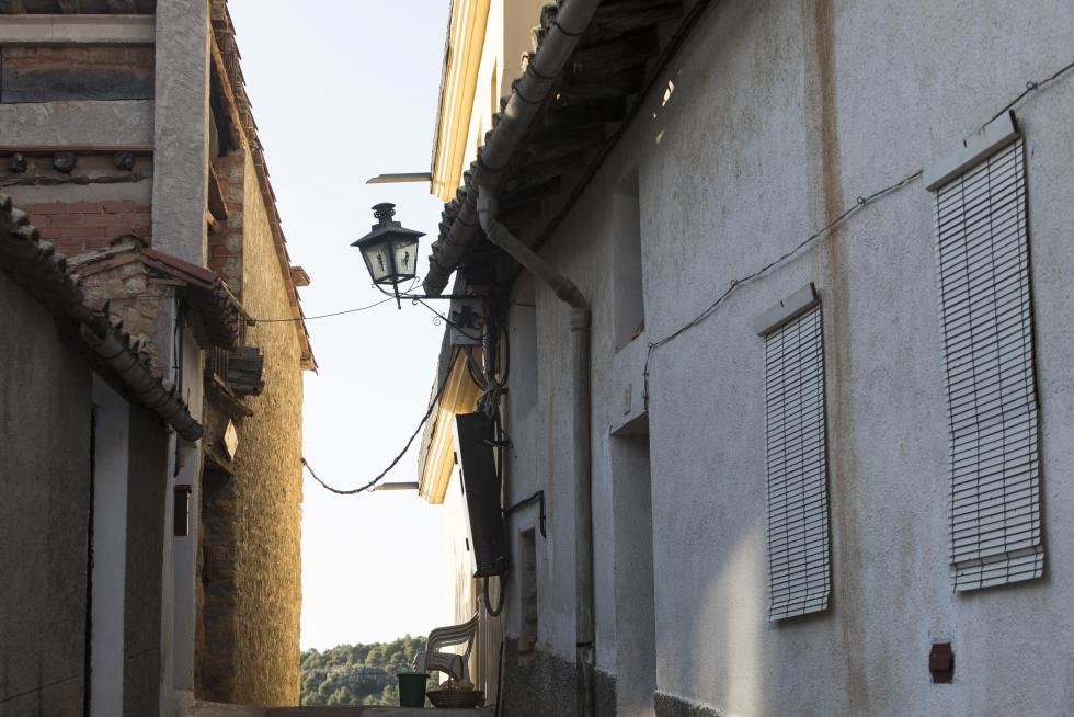 Restos del festival Mercado, Bosque y Fantasía en las calles de Torre de Arcas