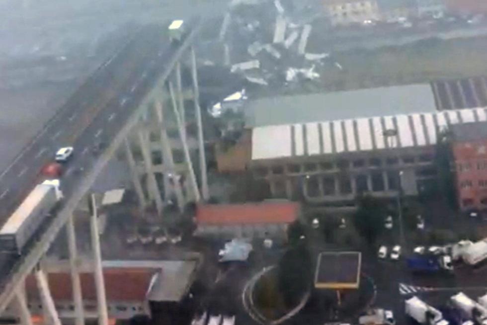 Decenas de muertos al desplomarse un viaducto en Génova