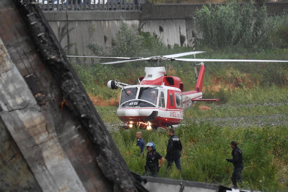 Decenas de muertos al desplomarse un viaducto en Génova