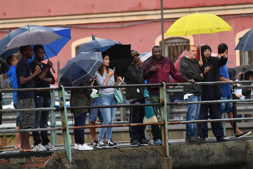 Decenas de muertos al desplomarse un viaducto en Génova