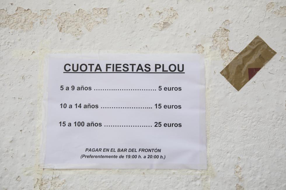 Estampa en las calles de Plou