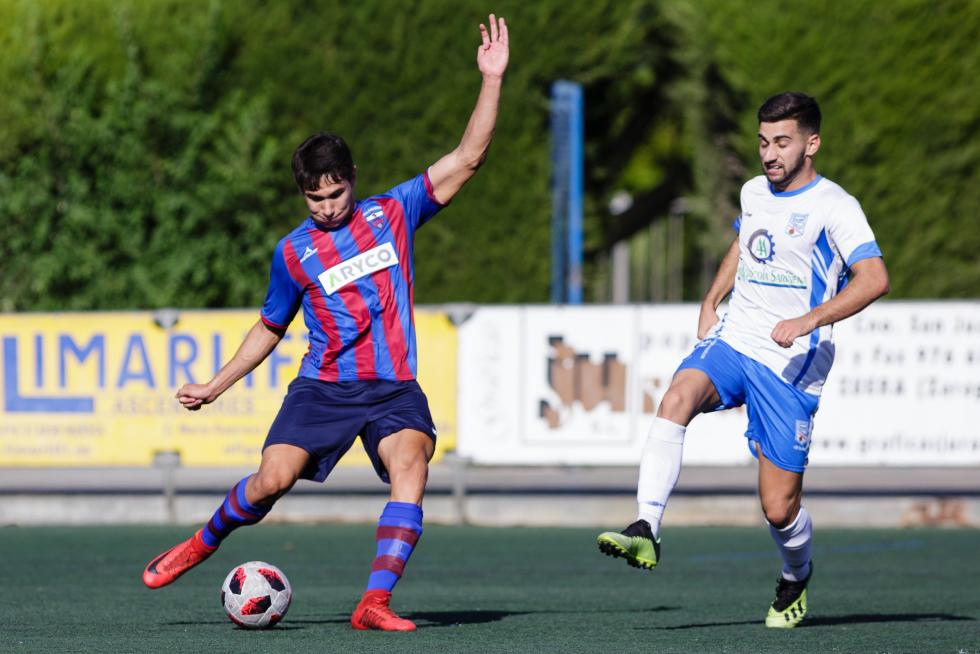 Fotogalería. Fútbol. Tercera División. Villanueva vs. Sariñena.