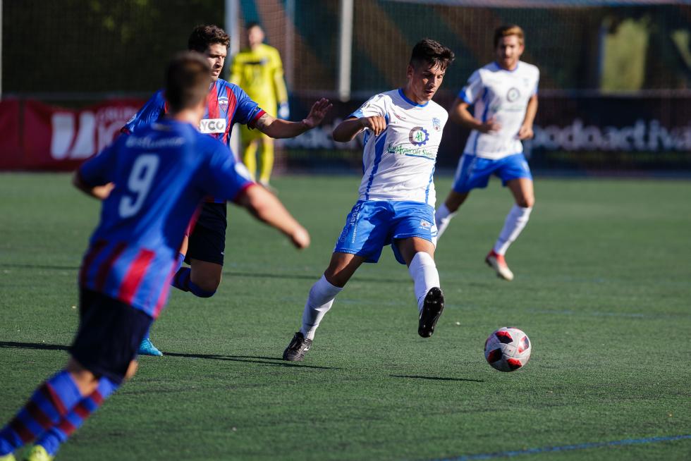 Fotogalería. Fútbol. Tercera División. Villanueva vs. Sariñena.