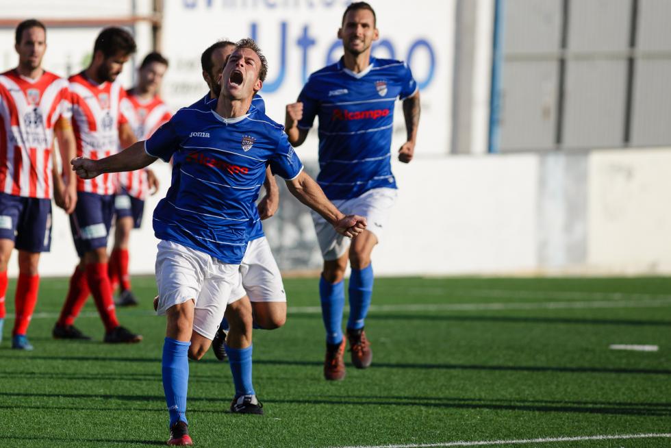 Fotogalería. Fútbol. Tercera División. Utebo vs. Monzón.