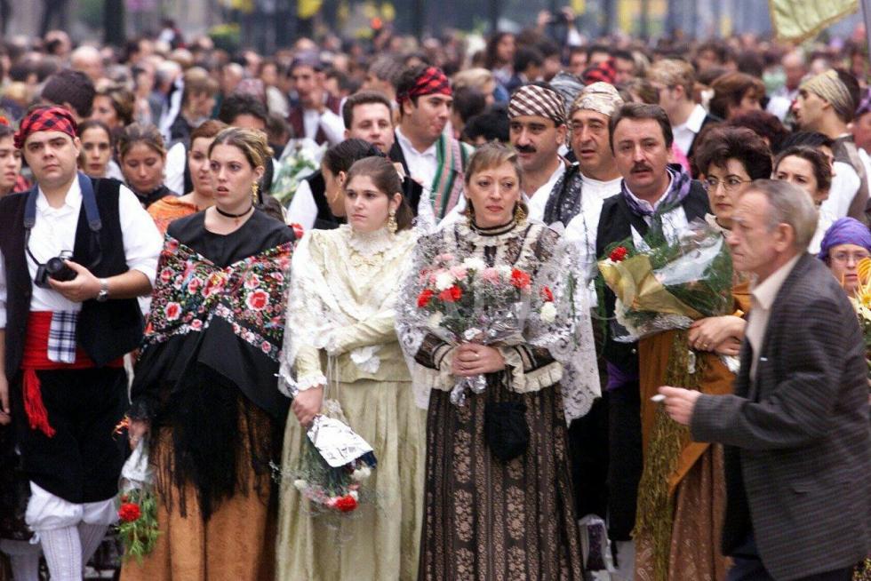 Ofrenda a la Virgen del Pilar de 1999