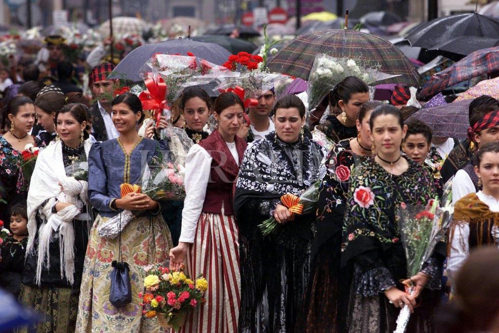 Ofrenda a la Virgen del Pilar de 1999