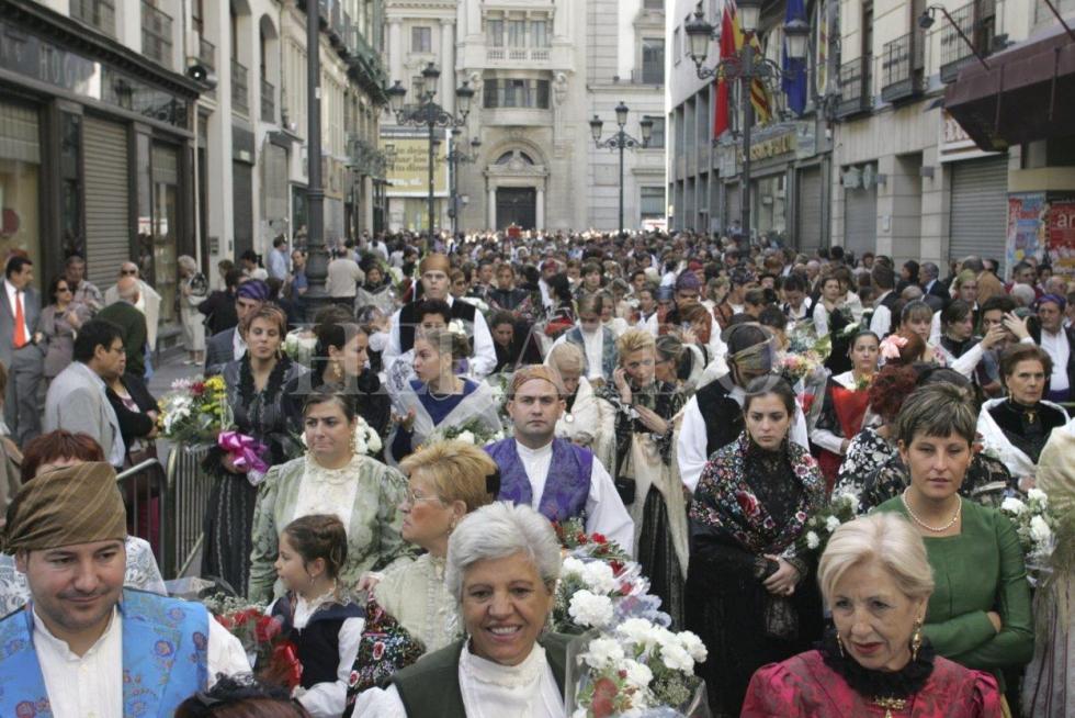 Ofrenda a la Virgen del Pilar de 2004