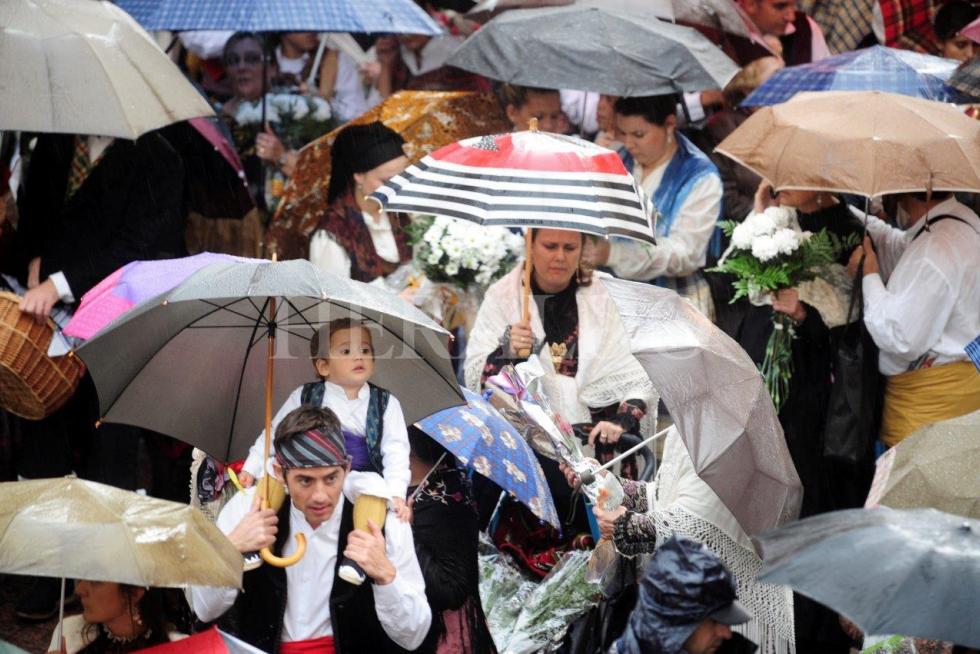 Ofrenda a la Virgen del Pilar de 2008