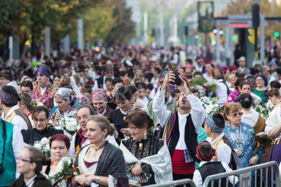 Ofrenda a la Virgen del Pilar de 2015