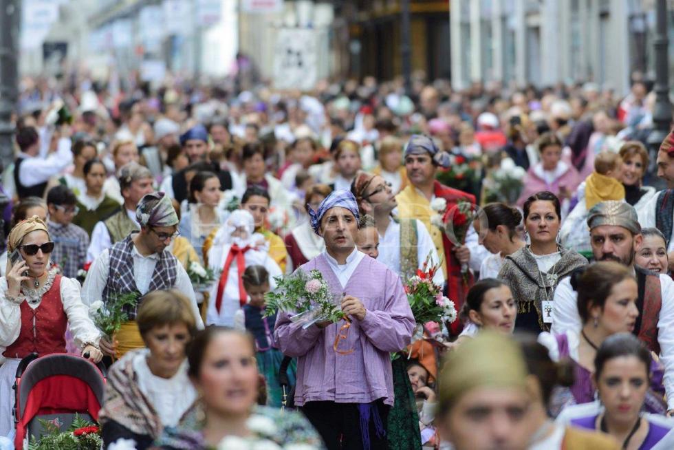 Ofrenda a la Virgen del Pilar de 2015