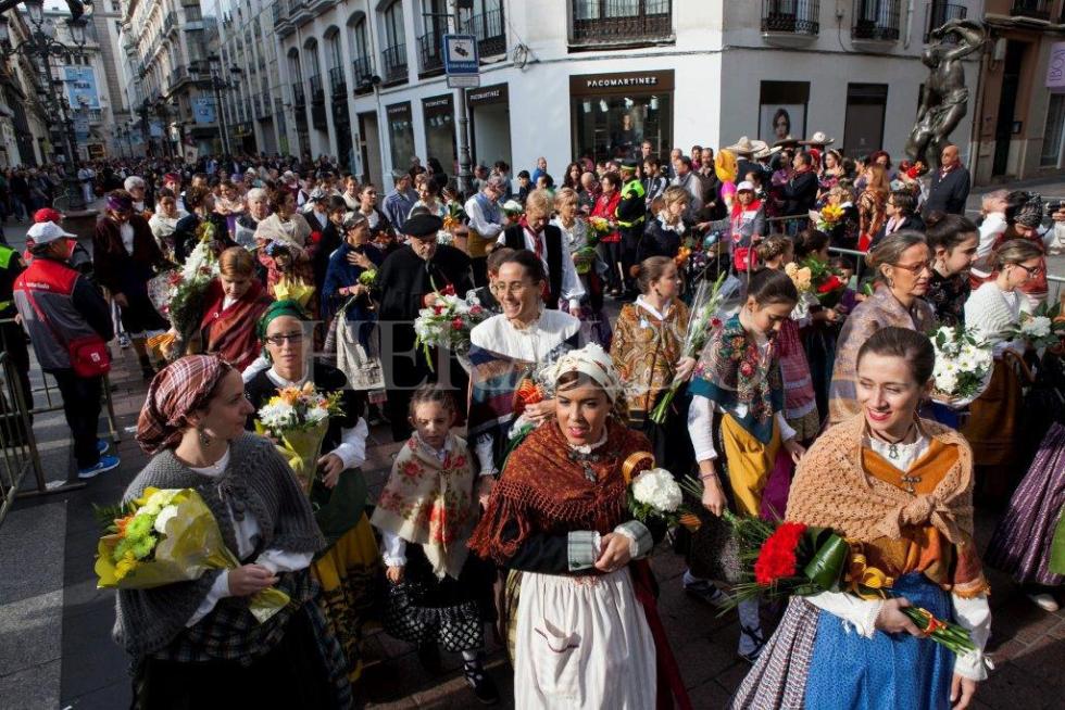 Ofrenda a la Virgen del Pilar de 2016