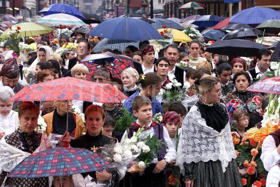 Ofrenda a la Virgen del Pilar de 1999
