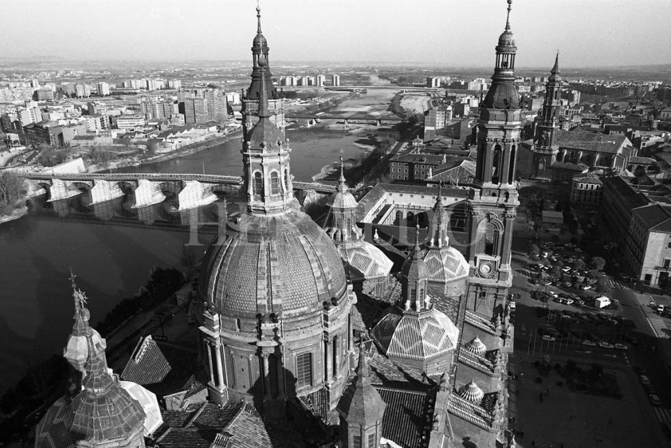 Vista aérea de la Basílica en los noventa