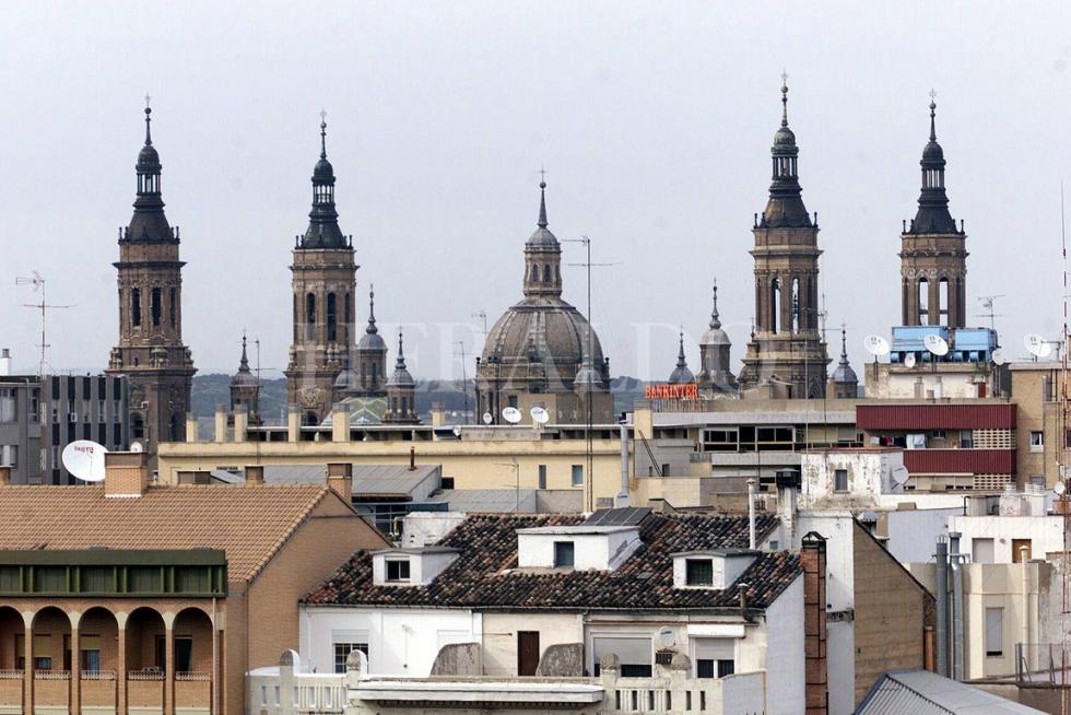 Vista de la Basílica desde el barrio de la Magdalena de Zaragoza
