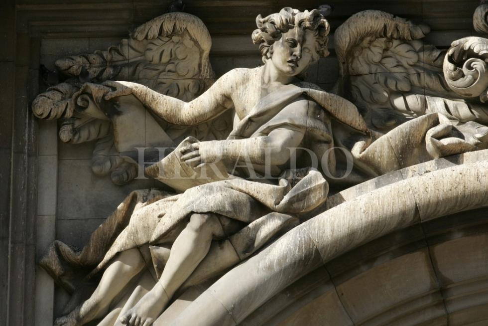 Detalle de la fachada de la Basílica
