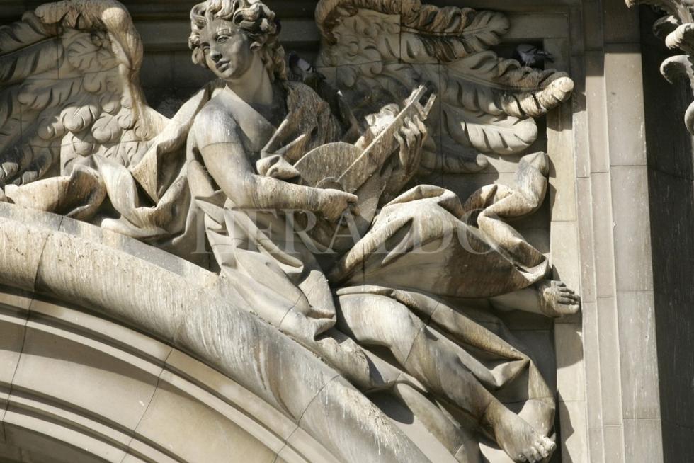 Detalle de la fachada de la Basílica