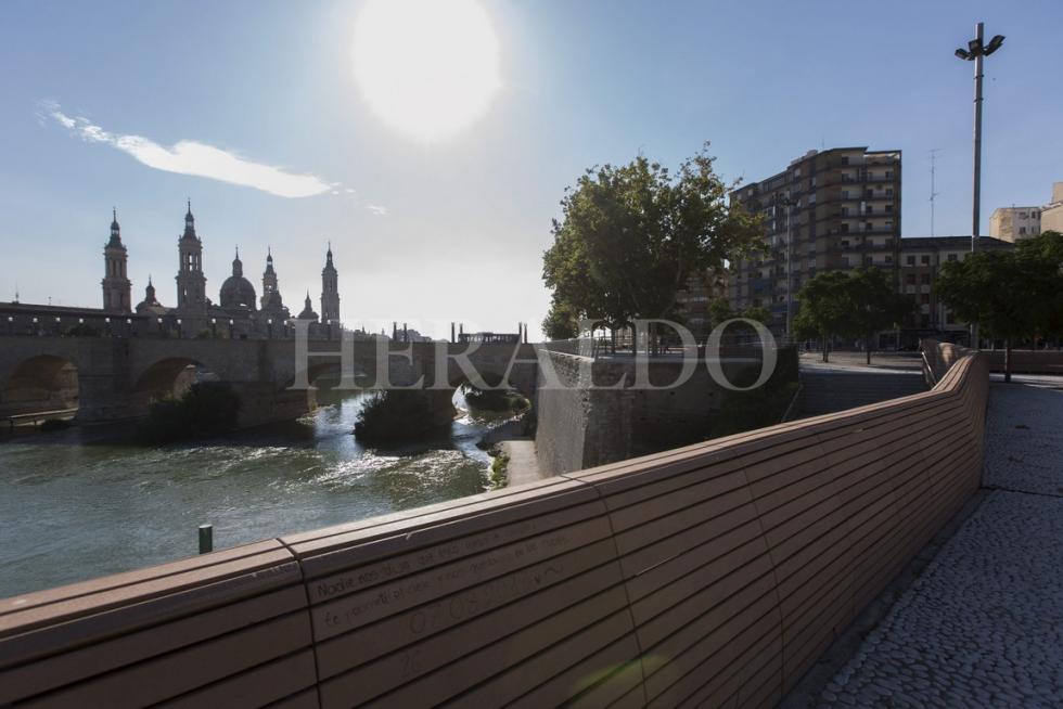 El balcón de San Lázaro, reformado, con la Basílica al fondo en un soleado día de julio de 2015