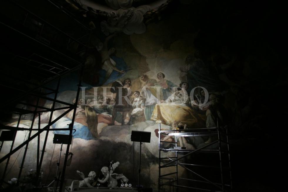 Momentos de la restauración de la cúpula entre marzo y septiembre de 2006