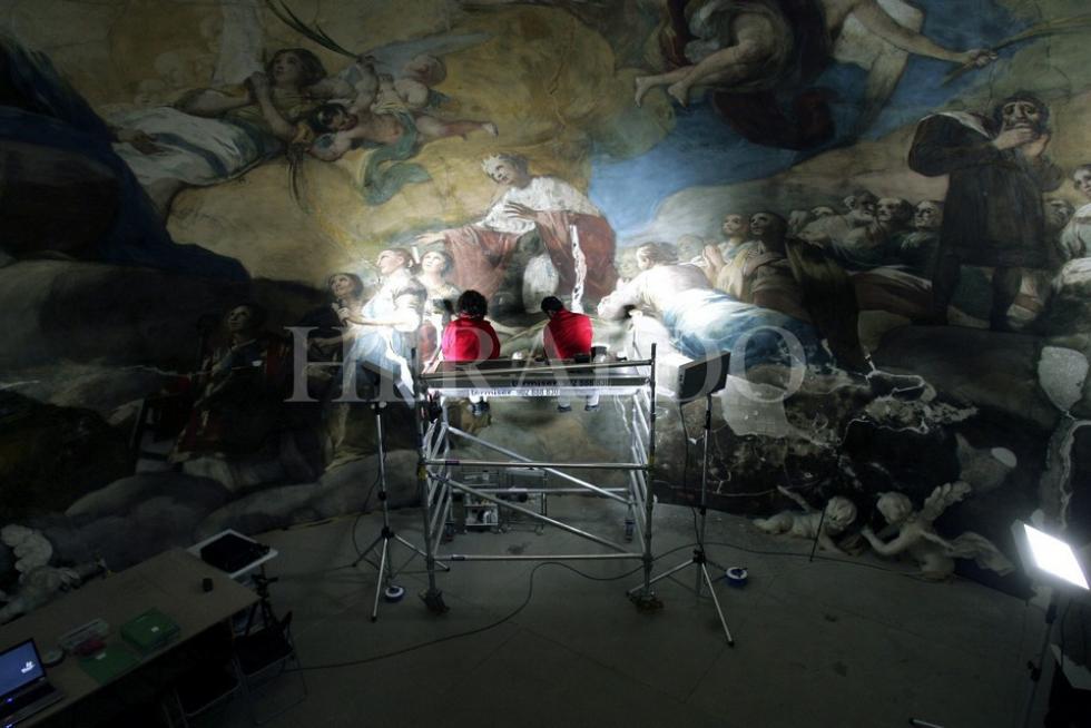 Momentos de la restauración de la cúpula entre marzo y septiembre de 2006