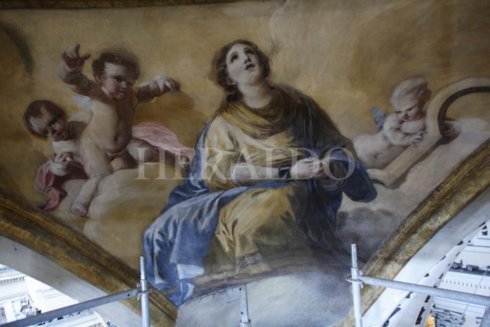 Detalles de la cúpula una vez finalizados los trabajos de restauración, en marzo de 2007