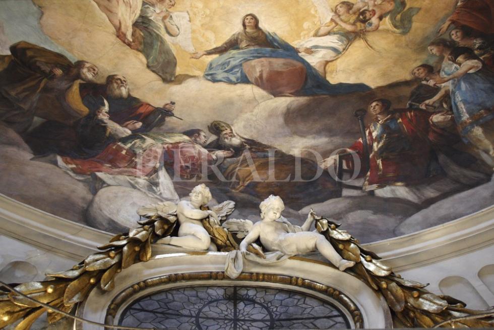 Detalles de la cúpula una vez finalizados los trabajos de restauración, en marzo de 2007